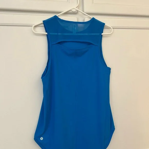 Lululemon Sculpt Sleeveless Tank, Size 8 - Picture 2 of 3